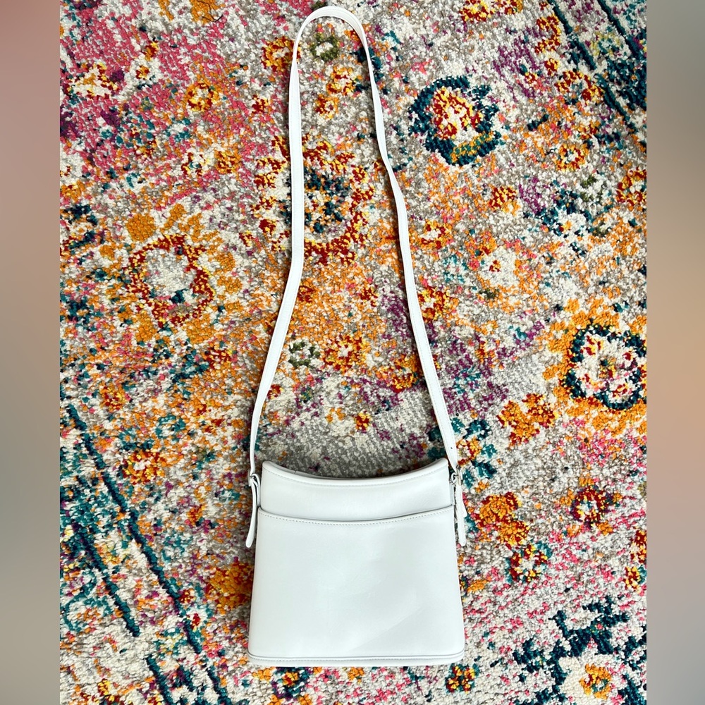 Vintage Coach White Mambo Crossbody Shoulder Bucket Bag Minimalist Leather